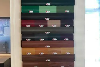 Campionario tapparelle con varianti di colore